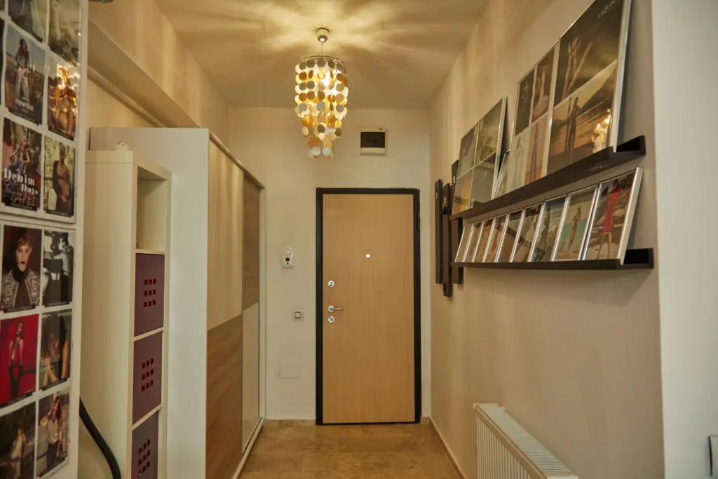 Închiriază Sofia Urban Studio Operei! 45 mp, design artistic, complet echipat (mașină spălat-uscat), canapea extensibilă, lângă Lidl și Vivo Mall